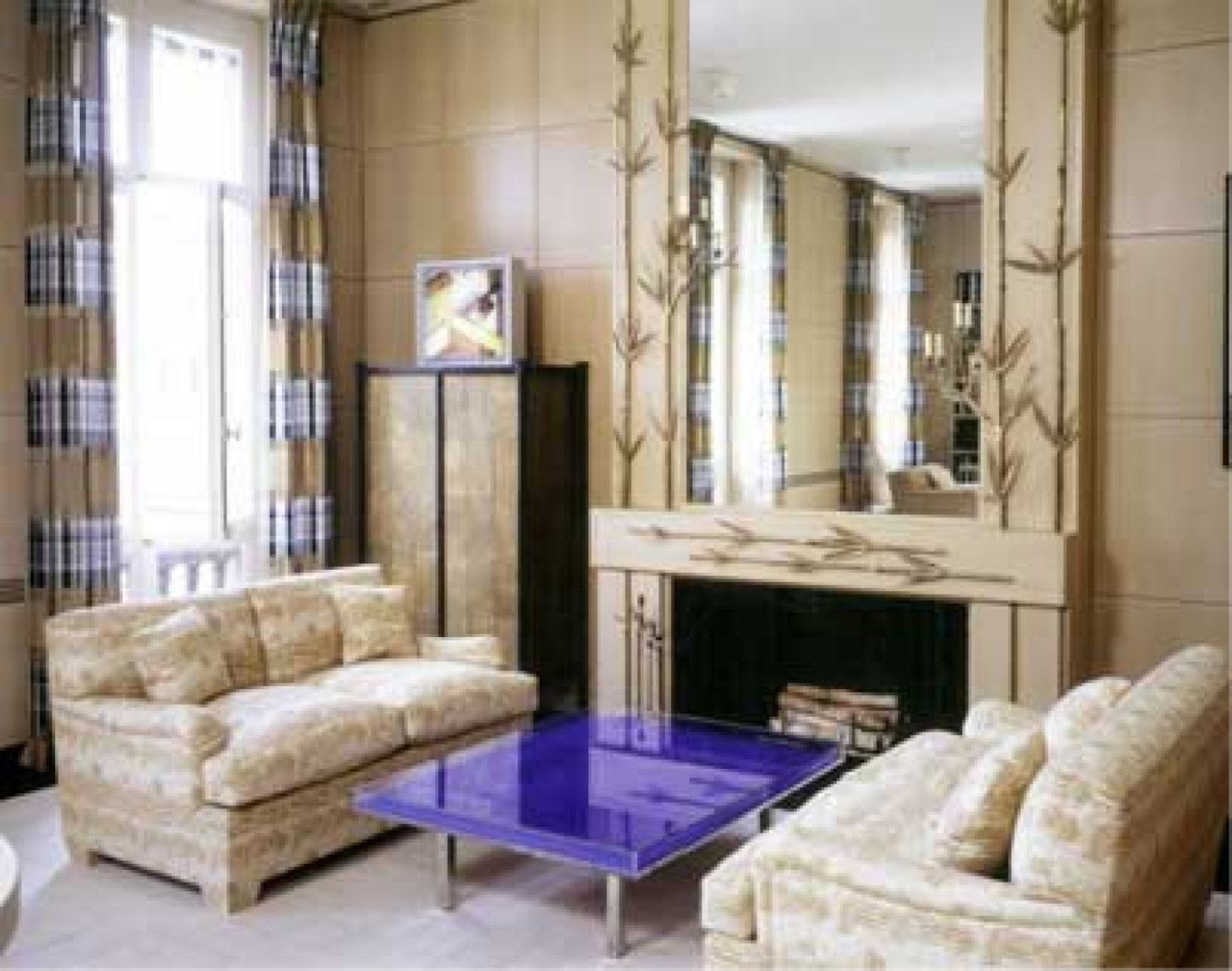 Appartement au Palais Royal par : Guillot Architectes, travaux réalisés en 2006